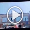 на последнем звонке ученики танцевали на крыше.