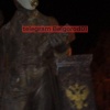 В Белгороде подростки надели противогаз на памятник