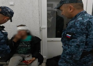 Судебный пристав спас женщину после аварии в центре Новосибирска