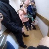 Новосибирские пенсионеры атаковали здание администрации и потребовали выдать...