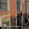 Необычный концерт устроили прямо из окон домов в Петербурге