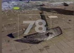 Легковушка влетела в остановку рядом со станцией метро «Крестовский остров»