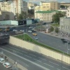 На Арбате очевидцы и экстренные службы спасли мужчину, который собирался прыгнуть с парапета на проезжую часть Бульварного кольца.