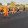 В подмосковном Серпухове пьяные мигранты заблокировали реверсивный проезд в...