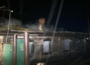 В Новосибирской области в пожаре погибли двое человек В ночь на 9 октября в...