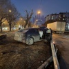 Пьяный мужчина влетел в столб в Октябрьском районе Красноярска, чтобы свести счеты с жизнью после того, как узнал, что его жена изменила ему.