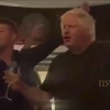 «Главный борец за Украину» Борис Джонсон мощно отжигает в клубе на Капри