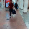 Правила метро: собачки должны перевозиться в переноске Хозяева крупных собак:...