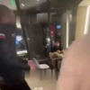 В Краснодаре мужчина отправил в нокаут девушку из-за «голоса транса»