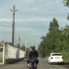 В Ленинске-Кузнецком полицейские во время патрулирования остановили 17-летнего подростка на мопеде «Рэйсер». Парень ехал без шлема и, соответственно, без водительских прав.