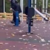 Спортивные площадки в московских дворах притягивают всех — от мала до велика....