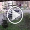 В Новокузнецке кони забежали во двор, сбили ребенка и скрылись.