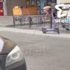 Бугай поджёг свою одежду и разгромил кувалдой чужую машину в Тюмени....