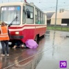 Трамвай сбил женщину на пешеходном переходе в Петербурге