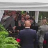 Прощание с Романом Старовойтом на Смоленском кладбище началось
