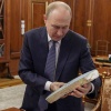 Картина на осколке ПВО: белгородская художница создала символ стойкости