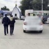 Шесть нелегальных таксистов поймали на вокзале в Кемерово. Транспортные...