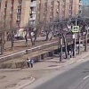 В Ленинском районе Красноярска водитель электросамоката сбил 18-летнюю...