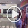 В Китае мальчик, пострадавший от буллинга, покончил с собой в ТЦ на глазах шокированных очевидцев