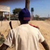 Парни решили поиграться с мачете и один из них лишился уха. Жесткий момент...