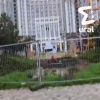 Безумные школьники-руферы залезли на шпиль 133-метровой высотки в Екатеринбурге.