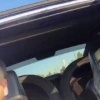 Парень пригласил девушку покататься, но не уточнил детали.