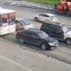 Водитель Крузака устроил «автоподставу» сегодня в 9 утра на улице Кирова. Момент столкновения зафиксировала интеллектуальная камера ЦОДД НСО