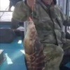 🐟 Рыбаки из Владивостока вытащили из залива Петра Великого глубоководную рыбу-слизня (липариса) с выпученными глазами и без зубов