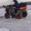 Квадроцикл провалился под лед на Байкале Водитель хотел поехать через разлом...