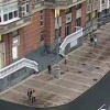 На Новослободской улице у прохожего выпал пакет с крупной суммой денег. Пакет...
