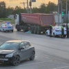 Видео страшного наезда тяжелого грузовика на пешехода в Волгограде