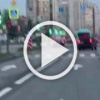 На улице Пражской в Петербурге росгвардейцы заметили...