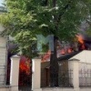 Пожар у исторической усадьбы в центре Москвы