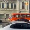 По центру Екатеринбурга проехала колонна ретро-автобусов