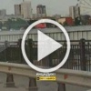 Вчера на Октябрьском мосту был замечен мужик, который справлял нужду прямо в реку.
