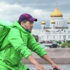Курьеры в Москве стали зарабатывать больше, чем специалисты с высшим образованием