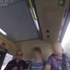 В столичном автобусе между пассажирами и контролерами произошел конфликт...