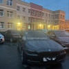 Машину облили краской в Среднеуральске из-за того, что ее хозяин криво припарковался