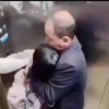 В Китае маленькую девочку похитил в лифте и разобрал на органы — её тело нашли спустя 3 дня.