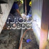 В Краснодаре мужчина решил расслабиться с алкоголем в выходной, но упал грудью на прут арматуры