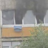🔥 Пожар разгорелся сегодня днем на 5 этаже дома по улице Херсонской в Артёме. Хозяина квартиры вынесли из дома в бессознательном состоянии и передали медикам скорой помощи, сообщает МЧС Приморья.