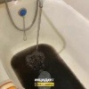В Новосибирской области, р.п. Ордынское с. Вагайцево из крана течёт вода-мазут