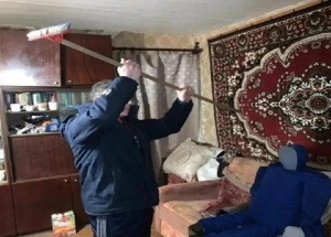 В Кировской области мужик убил супругу шваброй за плохую уборку. 45-летний...