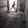 В Краснодаре зумер вышел работать на склад и в первый же день не справился с...