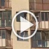 В Одинцово сосед спас ребёнка, который залез на...