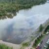 Масляные пятна заметили в Абаканской протоке. Территорию обработали...