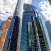 С седьмого этажа небоскрёба в «Москве-Сити» рухнул лифт с людьми По словам...