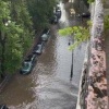 Патрики УШЛИ ПОД ВОДУ. Москву накрыл сильнейший ливень — вода уже по колено, машины тонут.