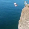 Мужчина потерял сознание после прыжка со скалы во Владивостоке
