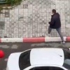 Мужчина два дня крушил машины на Уктусе камнями и ножом